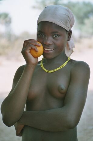 Image: Nam04 179 - Himba lady on