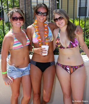 Teenages bathing suit models